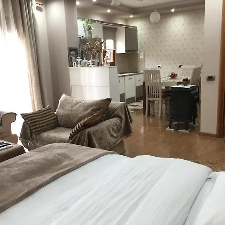 Vila Sara & Esi Apartmán Korce