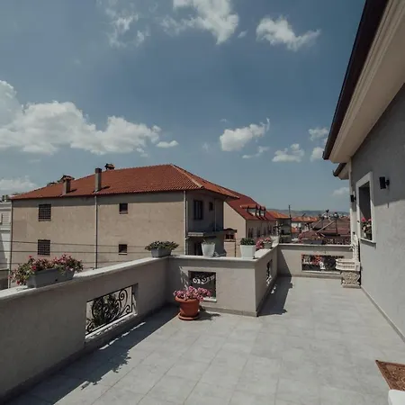 Apartmán Vila Sara & Esi *